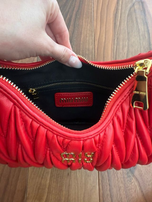 Bolso Miu Miu Rojo