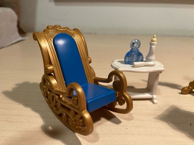 Playmobil 4254 Cuna Bebé y Figura y rey trono