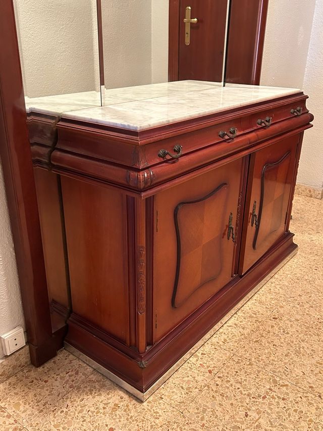 Mobile ingresso in legno e marmo