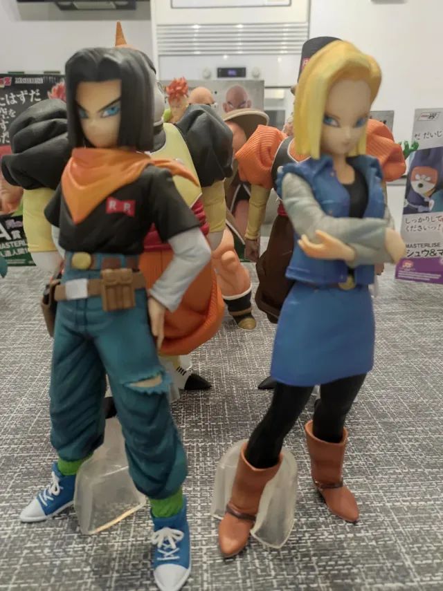 Figura Dragon Ball Z - Android 17 & 18 las dos fig