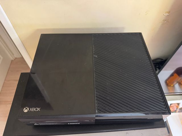 Xbox One Consola + 2 Controles