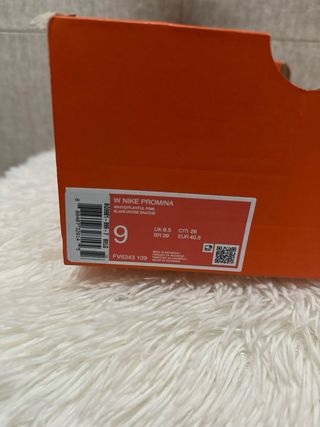 Zapatillas Nike Blancas y Rosas