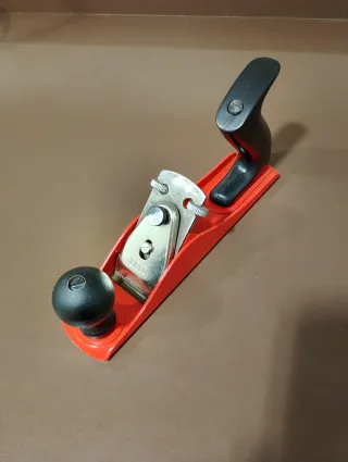 Cepillo de carpintero rojo