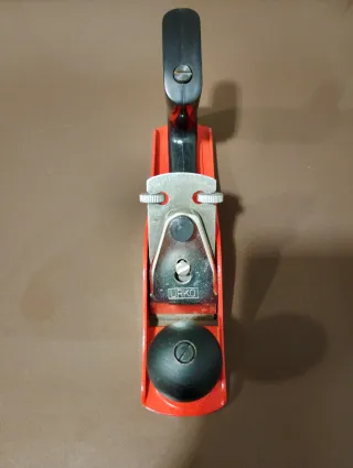 Cepillo de carpintero rojo