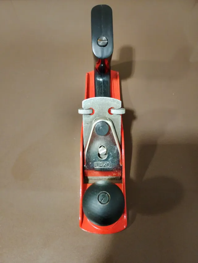 Cepillo de carpintero rojo