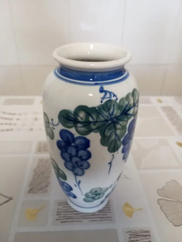 Vaso ceramico medio blu e bianco