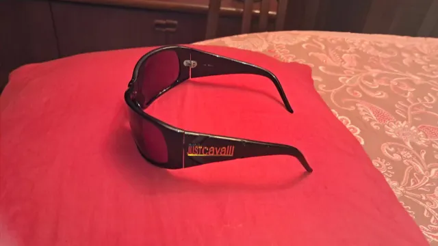 Gafas de sol Just Cavalli negras y rojas