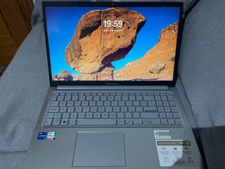 ASUS Vivobook Portátil Gris/Plateado