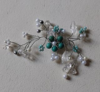 Tocado pelo flores y perlas