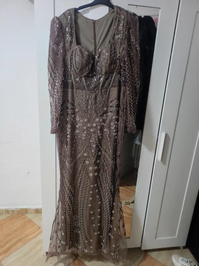 Vestido largo lentejuelas marrón y dorado
