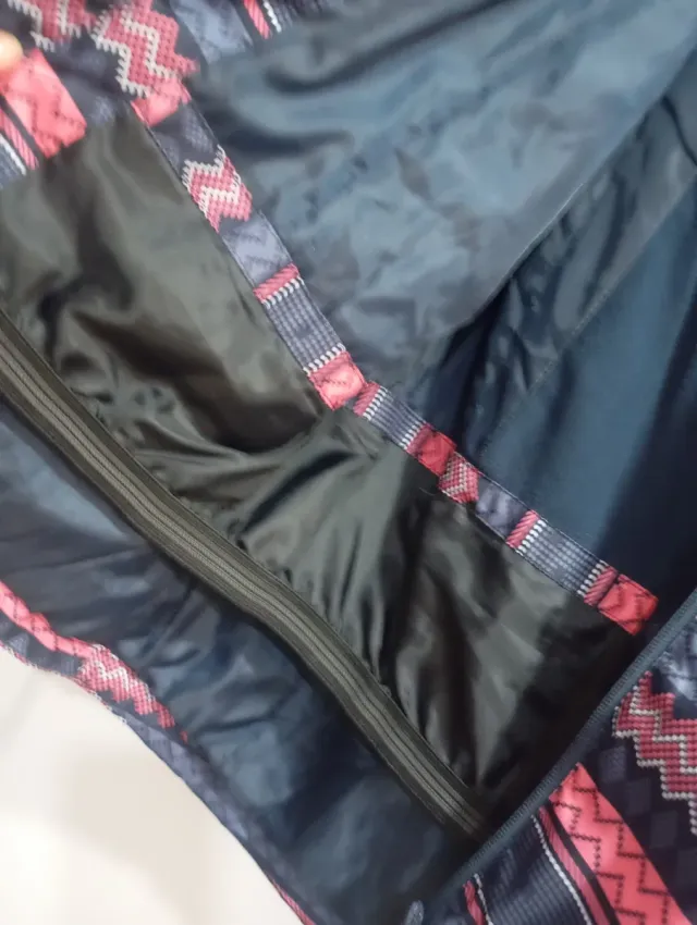 Cazadora estampada Talla S