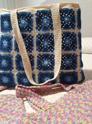 Monederos y bolsos de ganchillo multicolor Artesan