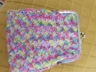 Monederos y bolsos de ganchillo multicolor Artesan