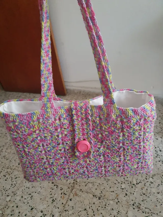 Monederos y bolsos de ganchillo multicolor Artesan