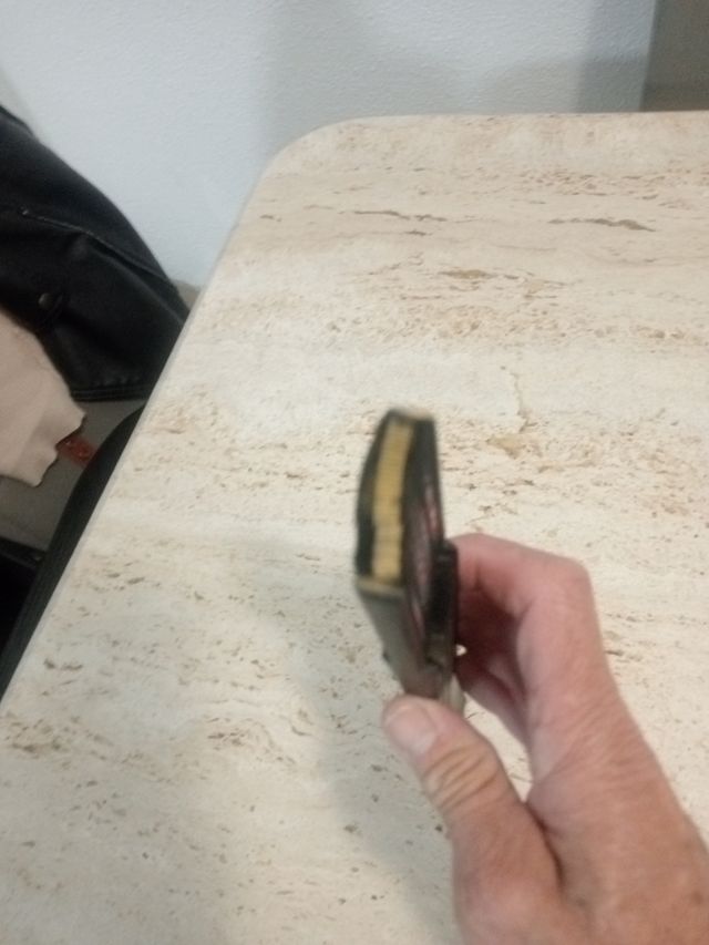 Abanico de madera con flores,es antiguo pintado