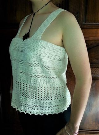 Camiseta algodón tejida a mano