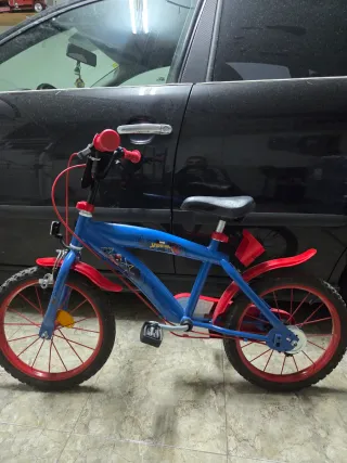 Bicicleta Spiderman Azul y Roja