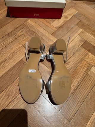 Tacones H•A Plateados Talla 38