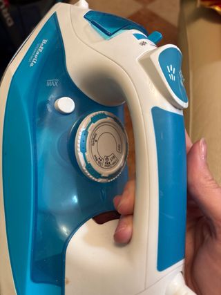 Plancha de vapor Bellavita 2200W