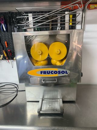 Exprimidor de naranjas Frucosol profesional