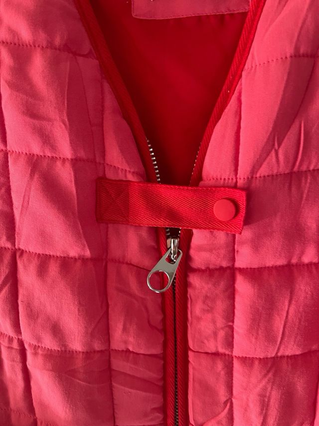 Chaleco acolchado Pull&Bear rosa/rojo Talla L