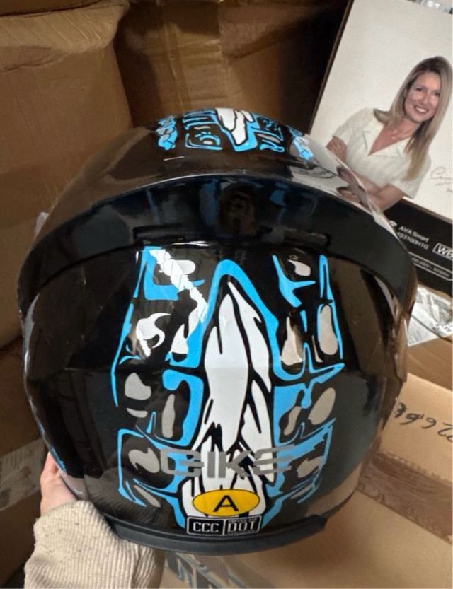 Casco integral moto diseño dragón