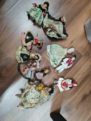 Lote 10 Muñecas Regionales Españolas Anni 50-70