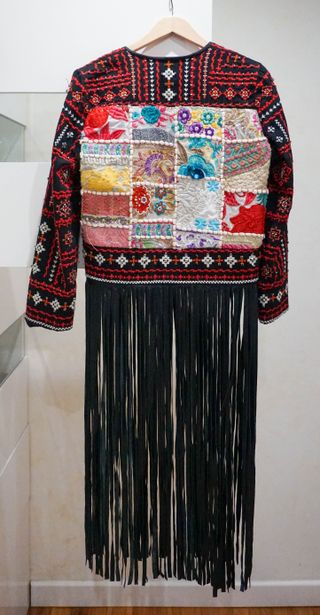 Chaqueta Bordada Artesanal Flecos Largos
