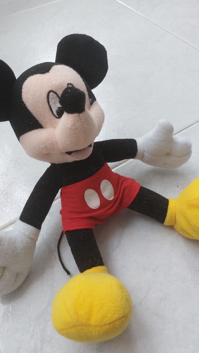 Peluche Mickey Mouse 24cm
