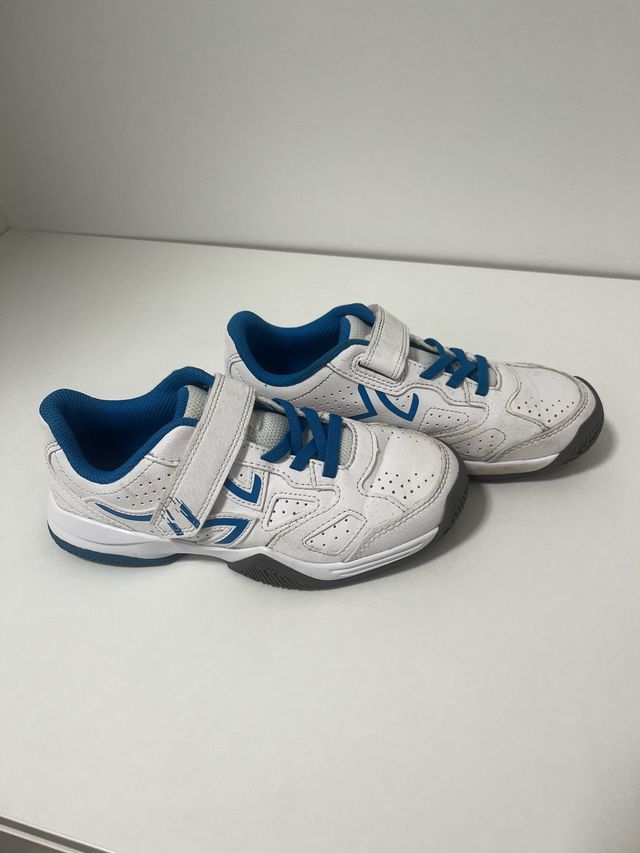 Playeras Tenis Blancas y Azules Talla 33