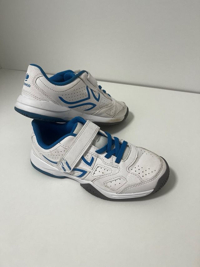 Playeras Tenis Blancas y Azules Talla 33