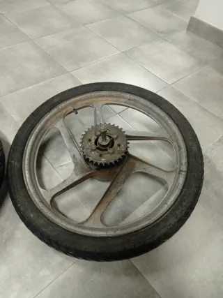 Llantas 17" Derbi Variant Start