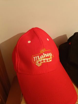 Gorras Mahou .