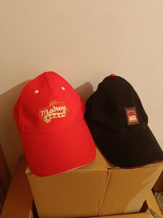Gorras Mahou .