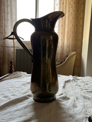 Jarrón Metálico Dorado Martillado