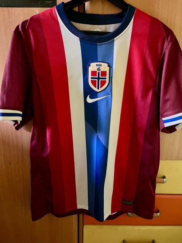 Camiseta Nike Noruega