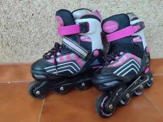 Patines en línea infantiles rosas y negros