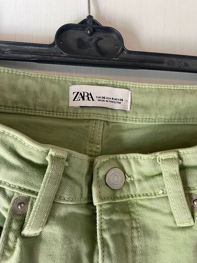 Pantalones Zara Verdes