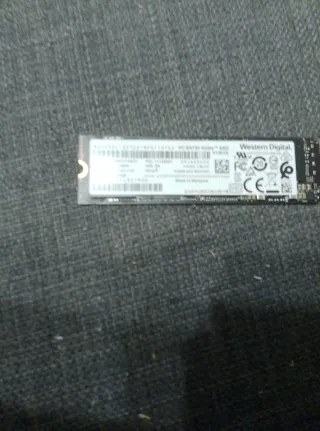 SSD Western Digital NVMe con dissipatore.