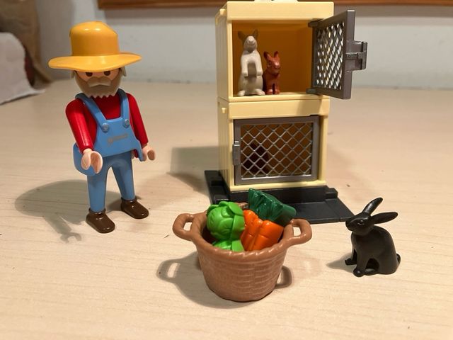 Playmobil Granjero 4491 con Conejos y Cesta