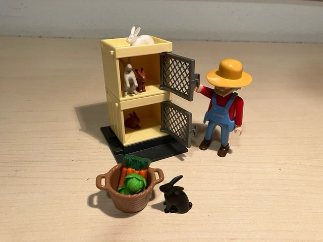 Playmobil Granjero 4491 con Conejos y Cesta