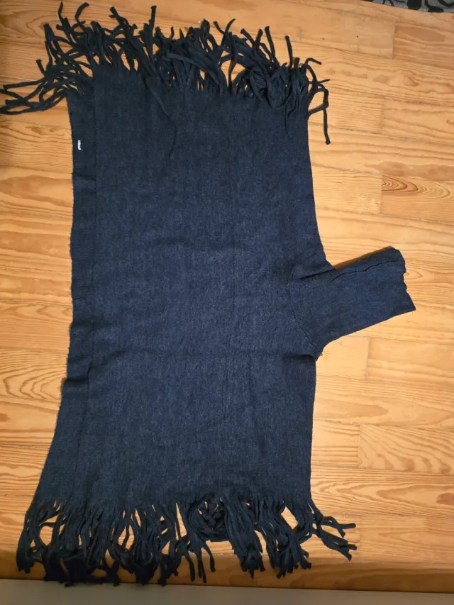 Poncho Spaccio gola alta preto