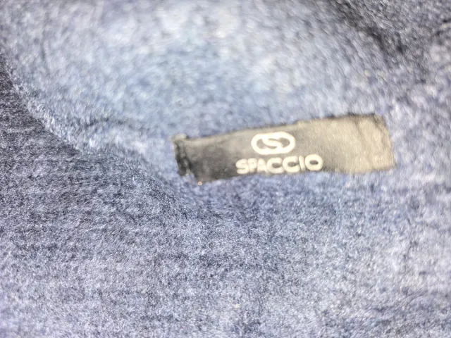 Poncho Spaccio gola alta preto