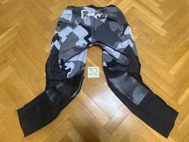 Pantalón Motocross Camuflaje Talla 32.NUEVO