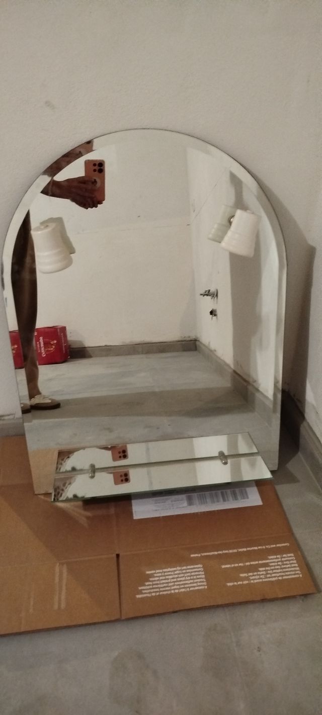 Espejo de baño con balda y focos