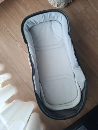 Joolz Day 5 (capazo + silla + funda lluvia)