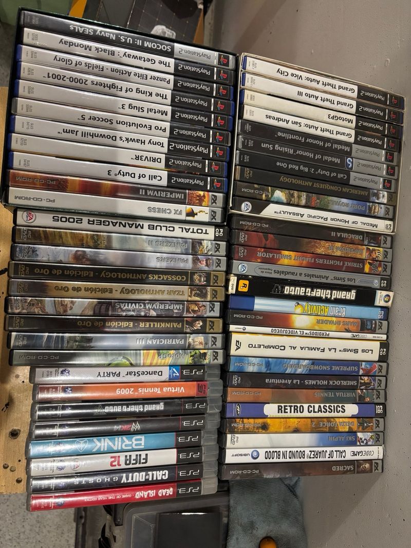 Imagen de Lote Videojuegos PS2 PS3 y pc