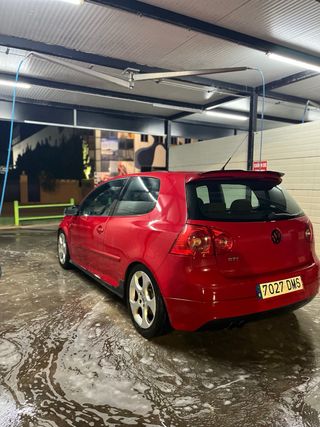 Volkswagen Golf GTI 2005