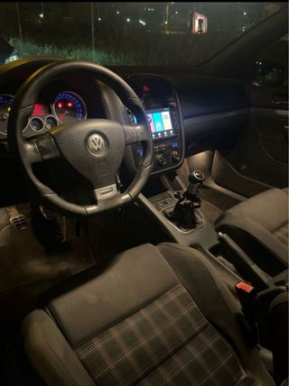 Volkswagen Golf GTI 2005