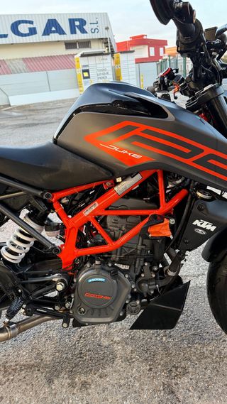 KTM DUKE 125 2023